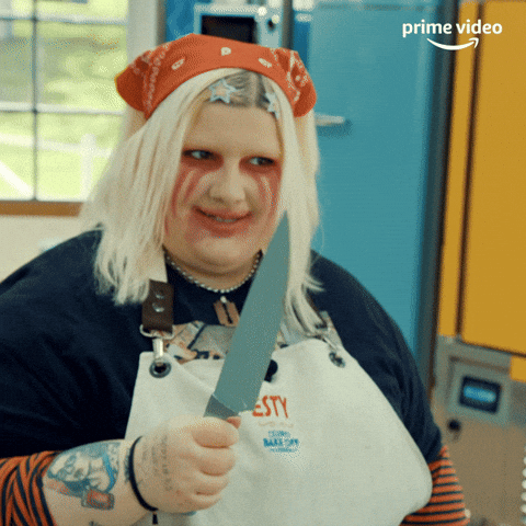 Scared Laugh GIF by Prime Video España by primevideoes