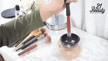 Brushcleaner GIF