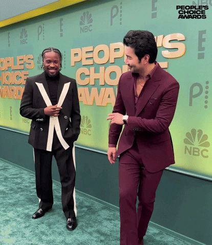 Peoples Choice Awards Smile GIF by NBC