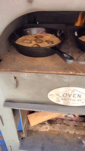 ovenbros cornbread castiron pizzaoven woodfired GIF