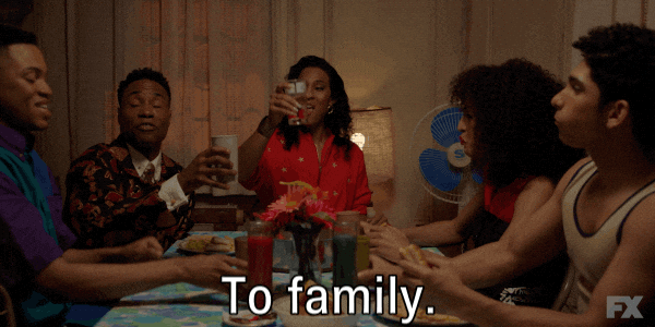 giphy.gif?cid=ecf05e47jg2yk8fe1eghpmdahb7hmgwmrnwenegfk7zohd1s&rid=giphy.gif&ct=g