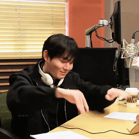 류경수 GIF