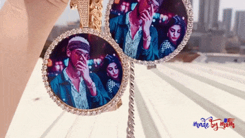 Photo Necklace GIF