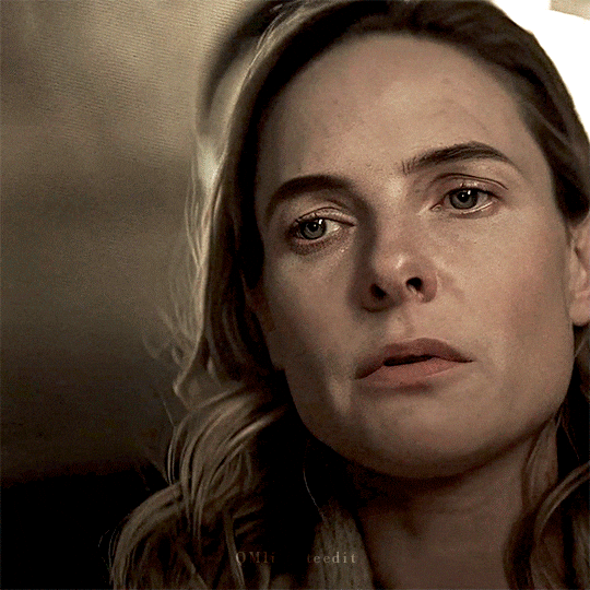 Rebecca Ferguson Silo GIF