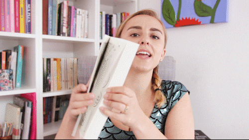 Graphic Novel Reading GIF by HannahWitton