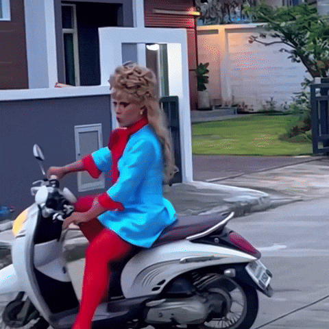 giphy.gif?cid=9b38fe91b3e1rzc21i5pvq70x73htwh9douv474xdbcdm80m&ep=v1_gifs_username&rid=giphy.gif&ct=g