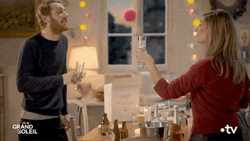 Cheers Quentin GIF by Un si grand soleil