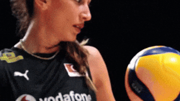 Hande Baladin GIF