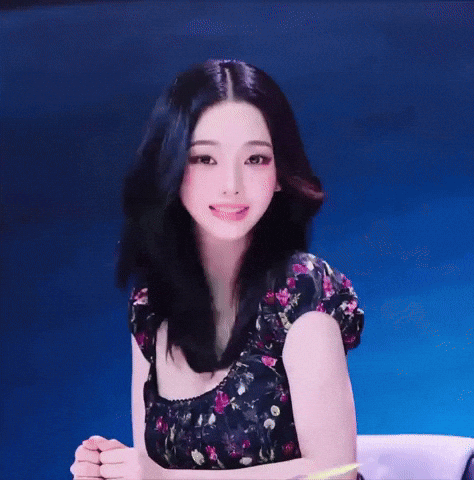 Karina GIF