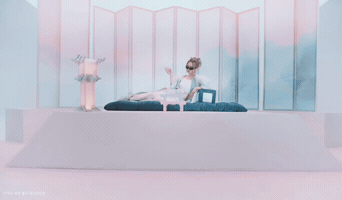 Clio GIF