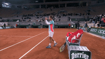 200.gif?cid=fc005b082f723a63603a7a052e8d4315e3b79783c1faac2f&rid=200.gif&ct=g