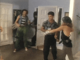 200.gif?cid=fc005b0860e55f8b8fea168106dd8e02dc57791784a56338&rid=200.gif&ct=g