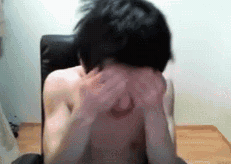 신태일 GIF
