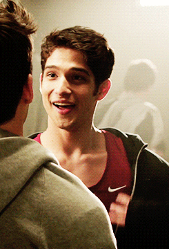 Scott mccall s tyler posey teen wolf GIF - Find on GIFER