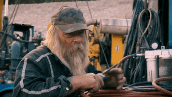 GIF by Discovery Canada
