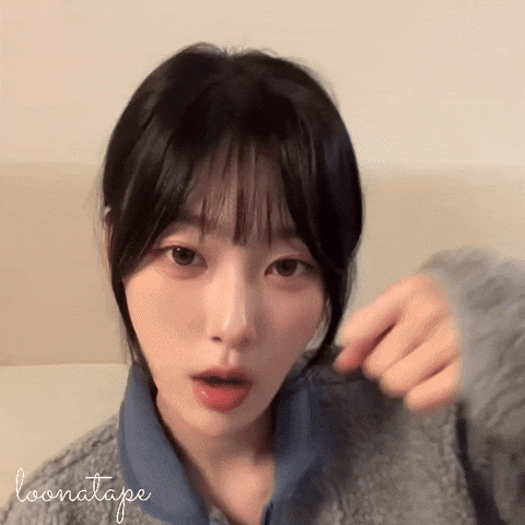 Loona Choerry Choi Yerim GIF