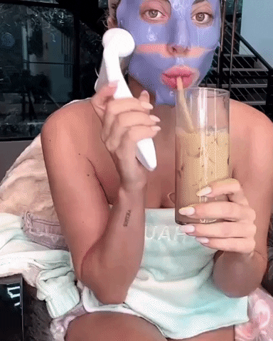 giphy.gif?cid=2154d3d79bec1ce116a4be96e97f27a2a4d03ee20724aabf&rid=giphy.gif&ct=g