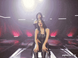 Ive Karina GIF