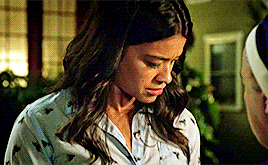 2x01 gina rodriguez jane the virgin jane villanueva lactating GIF