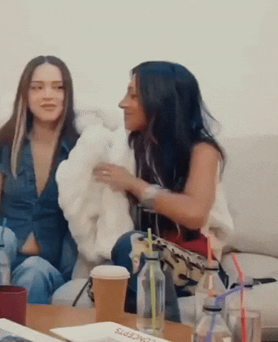 Dani Lara GIF