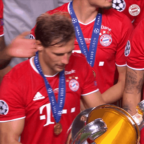 Champions League Kiss GIF by FC Bayern Munich