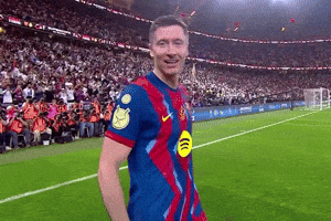 Robert Lewandowski Kiss GIF