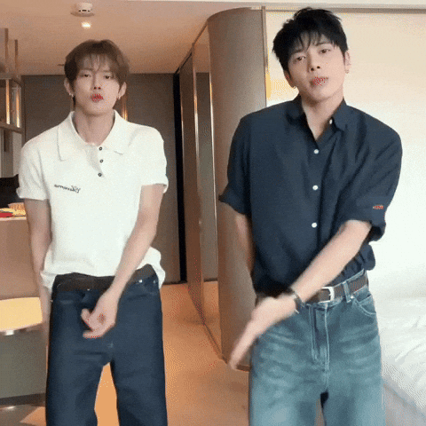 Yeonjun Dancing GIF