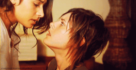 Lesbian The L Word GIF - Find & Share on GIPHY