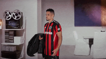 Confused Pulp Fiction GIF by Bayer 04 Leverkusen
