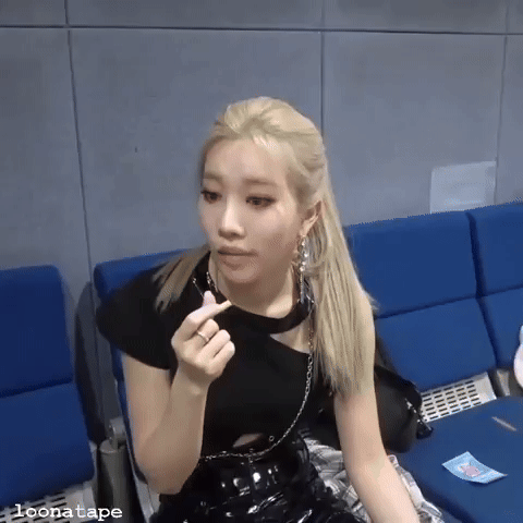 Loona Kim Lip GIF