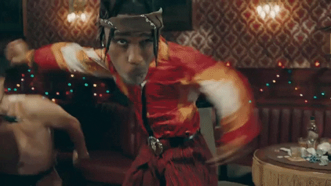 giphy.gif
