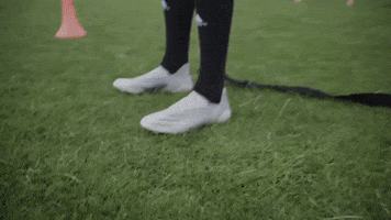 Giày Đá Banh GIF
