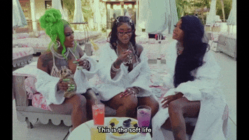 Summer Walker GIFs on GIPHY - Be Animated