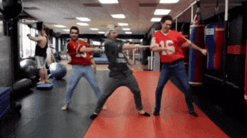 200.gif?cid=fc005b08e4c0abc04d4dd32f1fa35cece30f9060a0d1ae74&rid=200.gif&ct=g