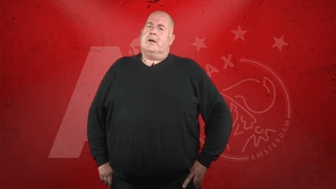 giphy.webp?cid=6c09b952fsk9pot6oah5hr90dgyks6tkywstwi120yhoyo0w&ep=v1_internal_gif_by_id&rid=giphy.webp&ct=g