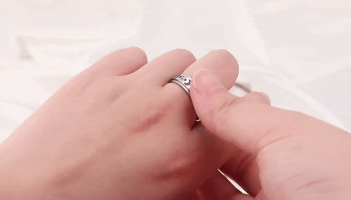 Anxiety spinner ring.