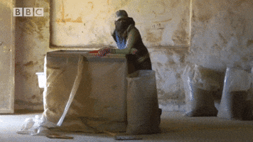 yallafeed  GIF