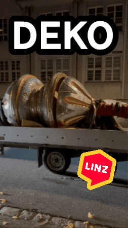 Christmas Love GIF by Linz News