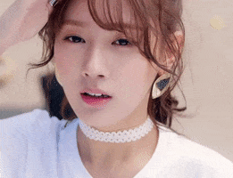 Miyeon Oops GIF by (G)I-DLE