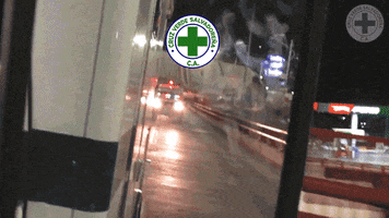 CruzVerdeOficialSv cvs emergencia ambulancia cruzverde GIF