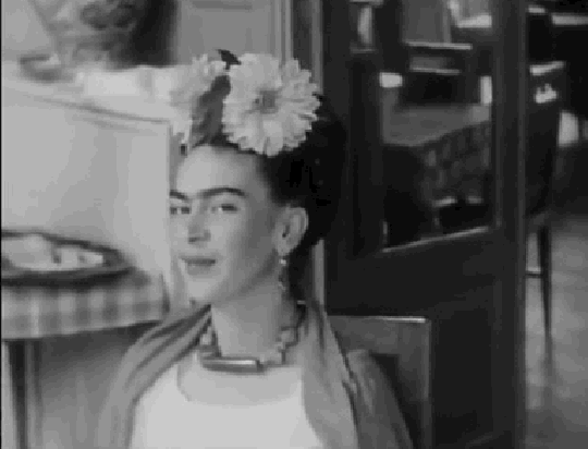 Frida Kahlo GIF - Find & Share on GIPHY