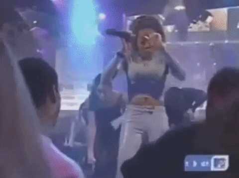 giphy.gif?cid=790b7611892377c6e9cf13542a94ca2f87b770da7e33b248&rid=giphy.gif