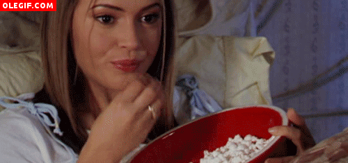 Comiendo-palomitas GIFs - Get the best GIF on GIPHY
