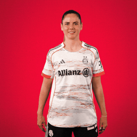 Football Soccer GIF by FC Bayern Women