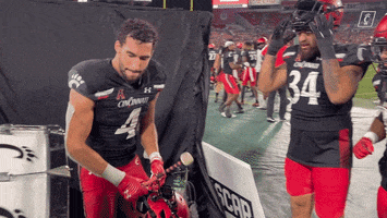 Excited Touchdown GIF by Cincinnati Bearcats