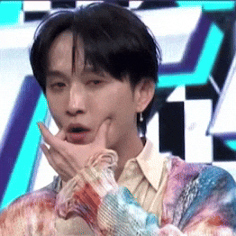 邱鋒澤 GIF
