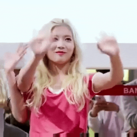 Loona Kim Lip GIF