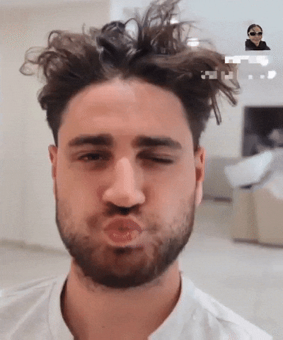 Eli Friseur GIF