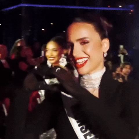 Queen Love GIF