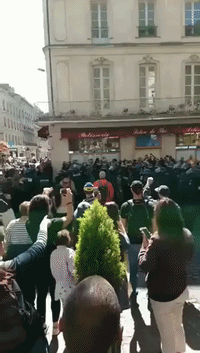 Police Clash With 'Yellow Vest' Demonstrators in Avignon